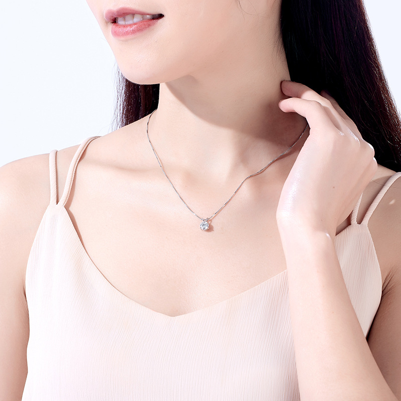 Zhubobo 1卡莫桑石吊墜項鍊 VVS1圓形切割三抓莫桑鑽18K鍍金925純銀項鍊 详情 06 25