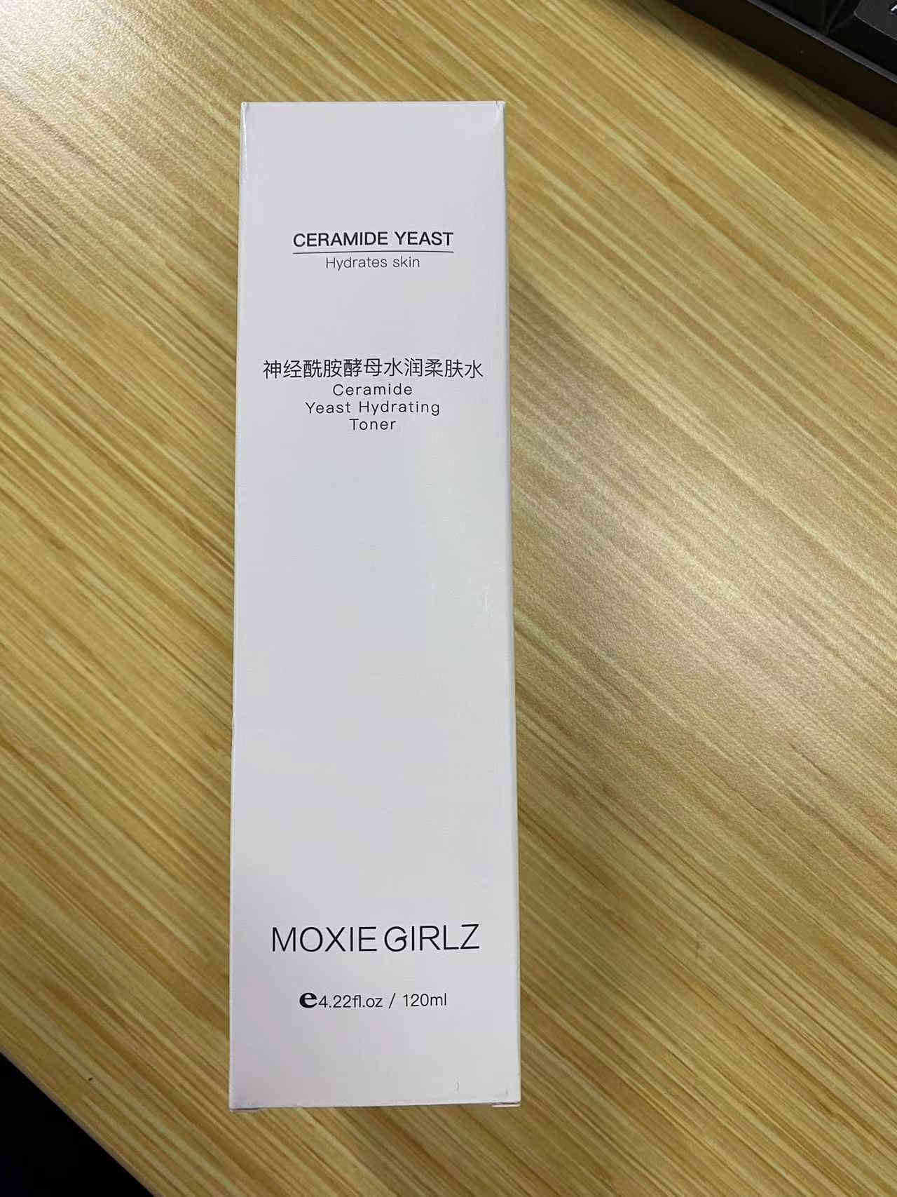 moxie girl z 神經醯胺酵母水潤柔膚水保濕保濕緊緻細膩提亮膚色精華水 120ml/瓶