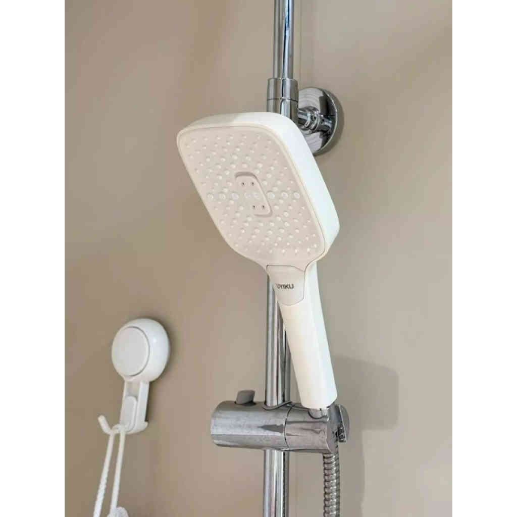日本【uyiku 空氣增壓花灑】115mm大面板×3模式切換｜仿液態矽膠156孔｜強勁水壓享受衝背感｜通用安裝，升級你的沐浴體驗！