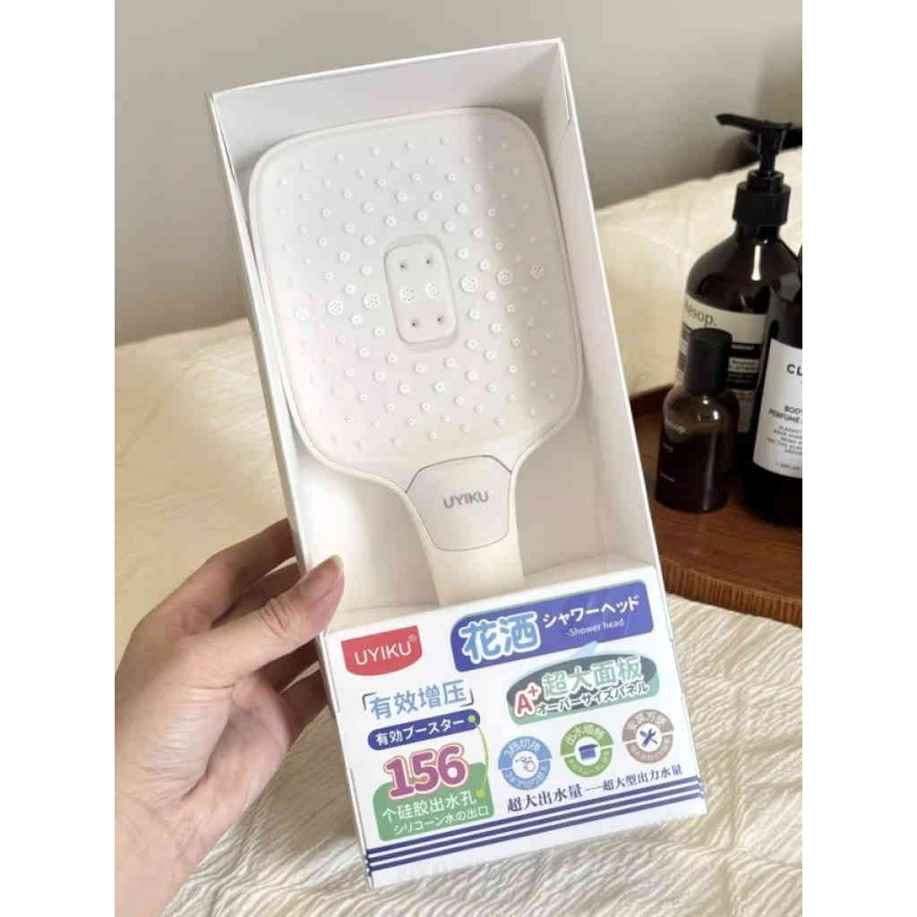 日本【uyiku 空氣增壓花灑】115mm大面板×3模式切換｜仿液態矽膠156孔｜強勁水壓享受衝背感｜通用安裝，升級你的沐浴體驗！