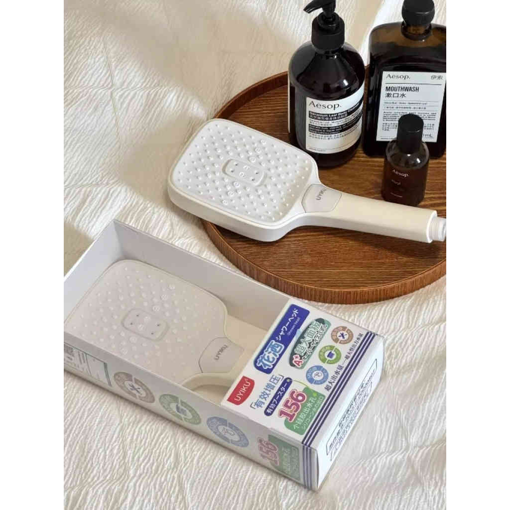 日本【uyiku 空氣增壓花灑】115mm大面板×3模式切換｜仿液態矽膠156孔｜強勁水壓享受衝背感｜通用安裝，升級你的沐浴體驗！