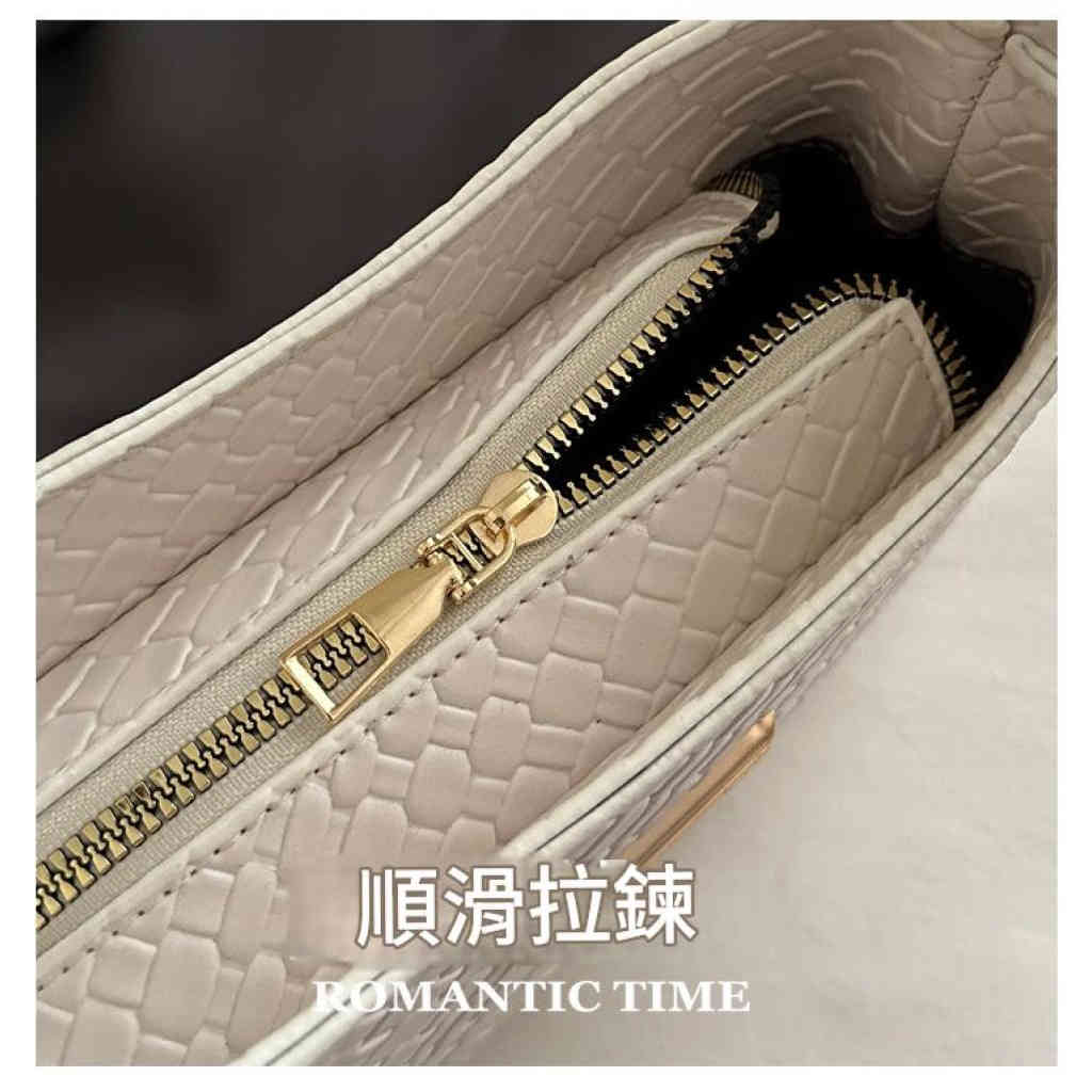 2025新款極簡純色腋下包