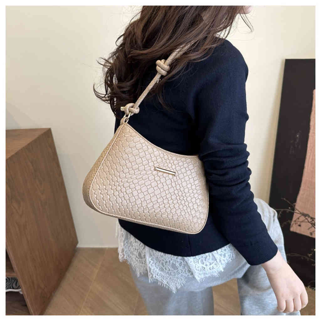 2025新款極簡純色腋下包