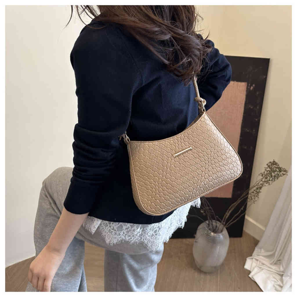 2025新款極簡純色腋下包