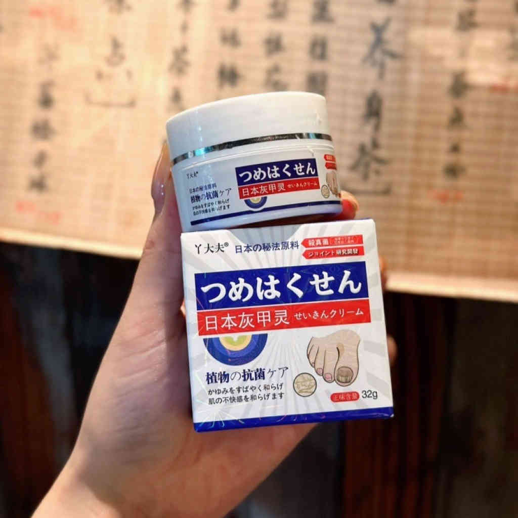 日本 丫大夫灰甲靈 – 專業抑菌修護灰甲膏 32ml x2