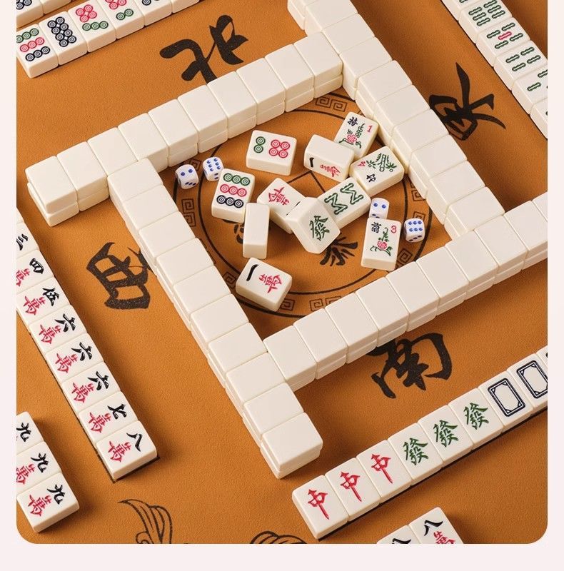 手工精雕環保上漆純手工麻將牌套裝