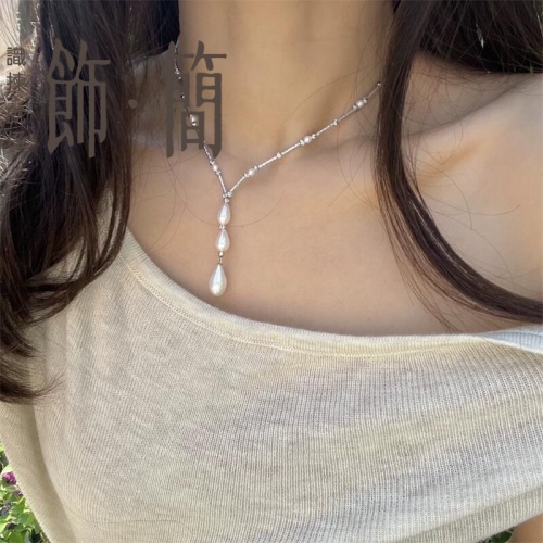 米形淡水珍珠蛇骨項鍊