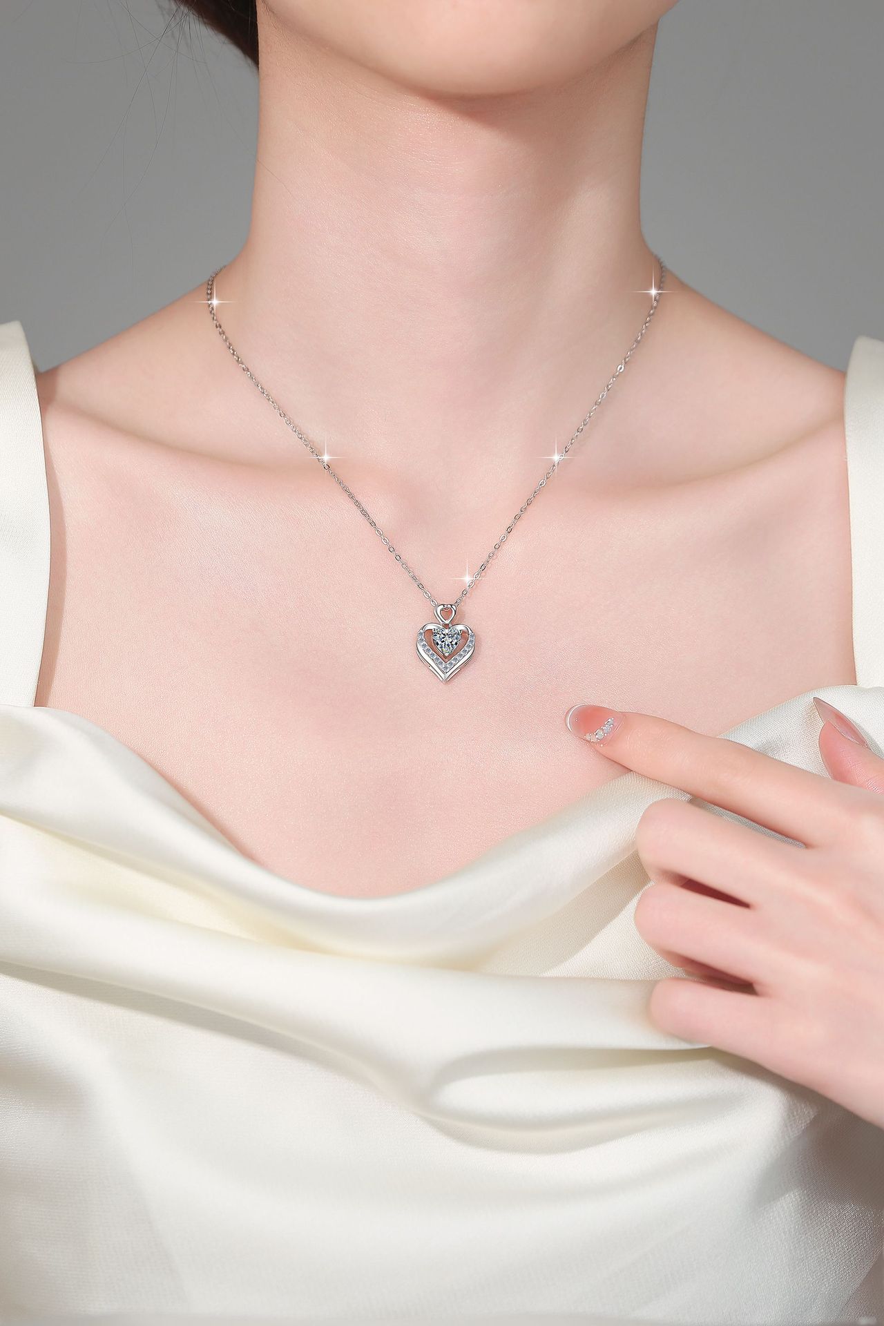 925銀飾一心愛你心形莫桑石項鏈(d色莫桑石)1克拉