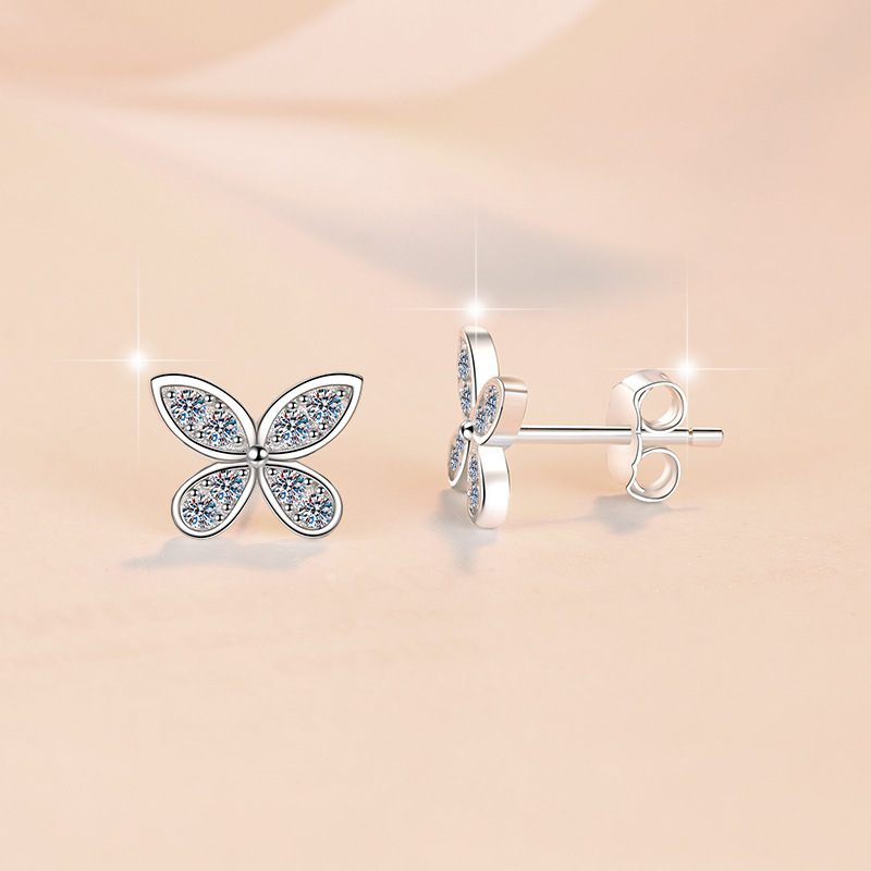 925銀飾蝴蝶莫桑石耳釘(d色莫桑石) 925銀飾蝴蝶莫桑石耳釘(d色莫桑石)