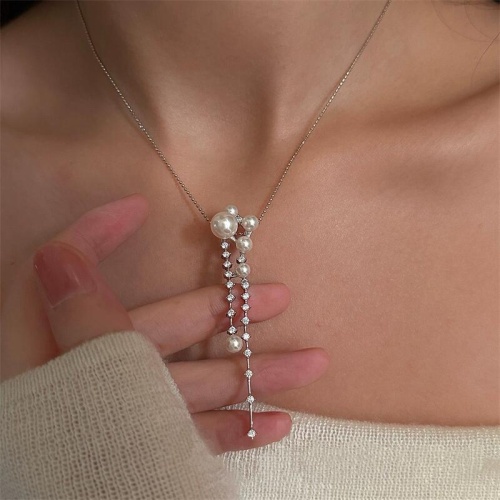 璀璨星河5 7mm淡水珍珠吊墜 鏈周長約45cm