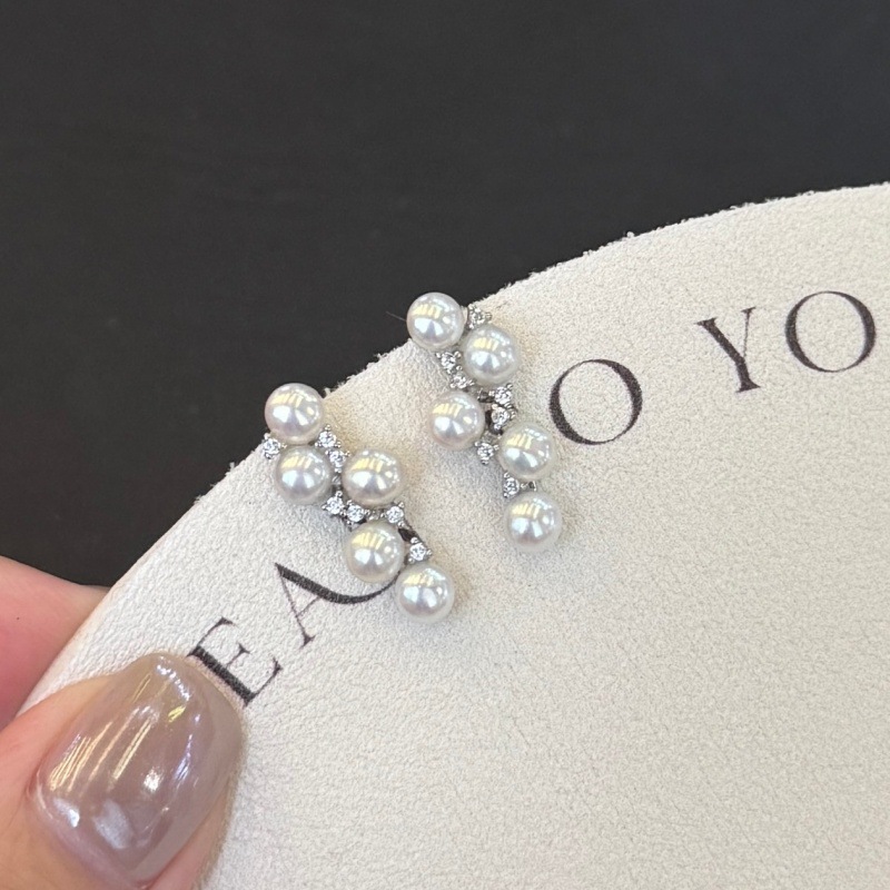 S925銀 葡萄造型淡水珍珠耳釘 s925銀 葡萄造型淡水珍珠耳釘