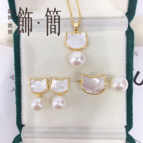 天然淡水黑貓白貓諸暨珍珠吊墜耳釘戒指套裝（白色/灰色）