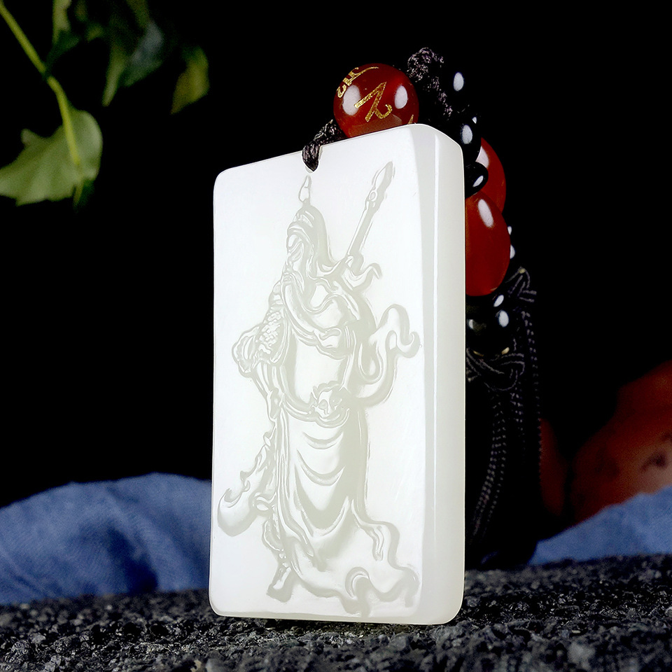 新疆和田玉關公牌 | 武財神義薄雲天玉掛件 精雕吊墜