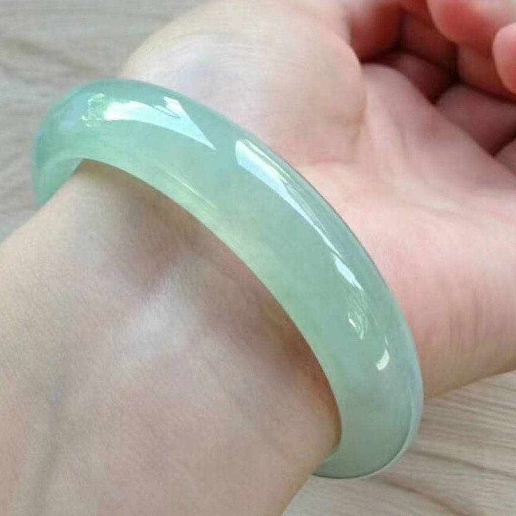 清雅淺綠 · 緬甸老坑冰種起瑩 · 天然a貨平安鐲 證書齊全