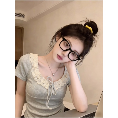 韓系貼身短身U領短袖Tee