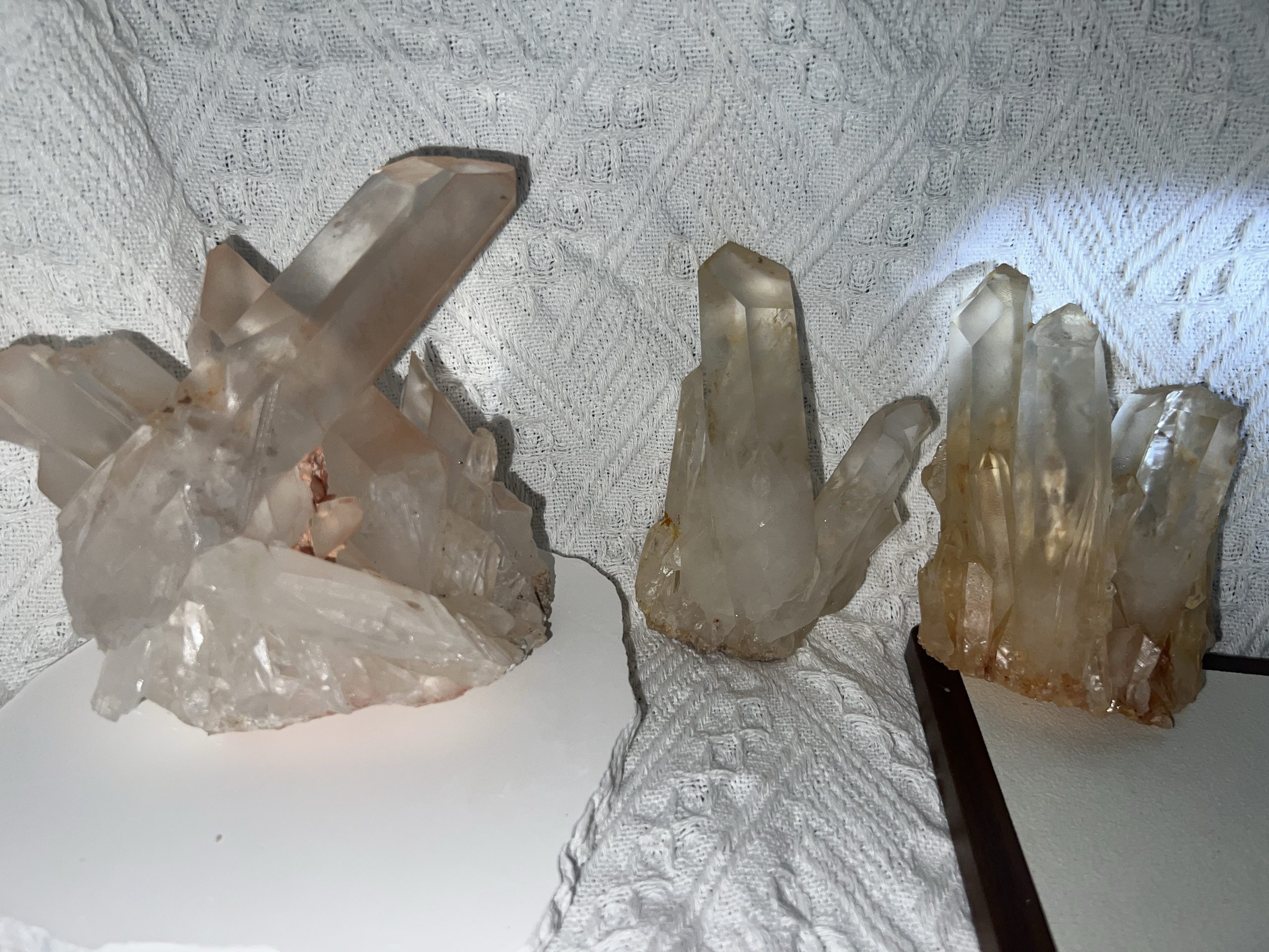 天然白水晶簇 (黃皮/粉皮礦)