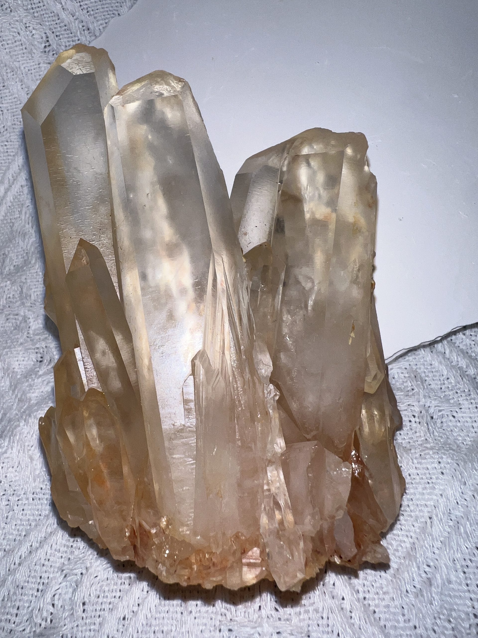 天然白水晶簇 (黃皮/粉皮礦) - Image 7