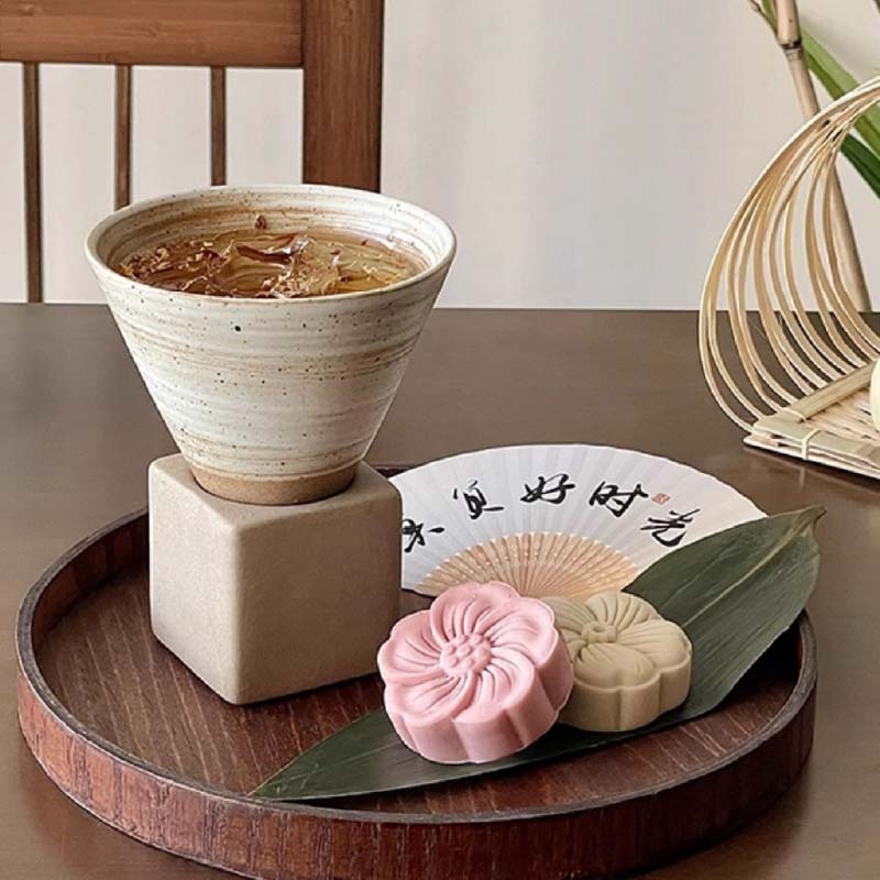 漸變白×摩卡棕粗陶咖啡杯200ml一對連底座 – 復古漏斗形設計 - Image 4